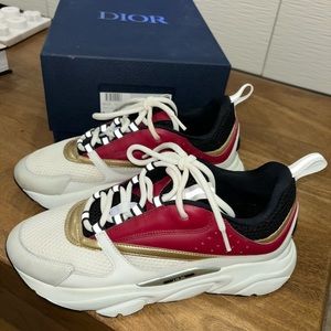 Christian Dior | B22 SNEAKER White and black Red